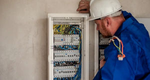 ¿Cuánto cuesta reformar una instalación eléctrica? Precios 2025