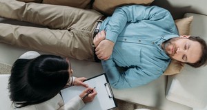 ¿Cuánto cuesta una sesión de hipnosis? Precios para 2025