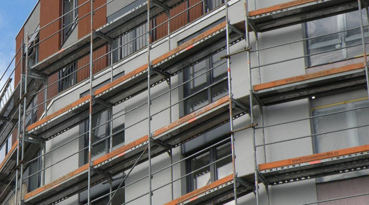 Cuánto cuesta rehabilitar un edificio - Andamio