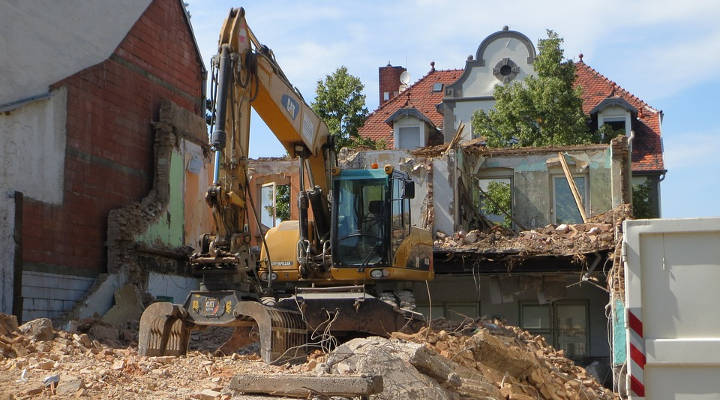Cuánto cuesta derribar una casa