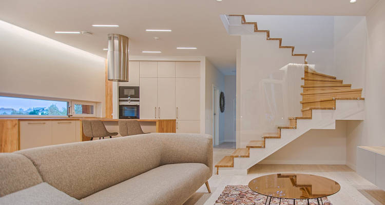 Cuánto cuesta hacer una escalera de obra