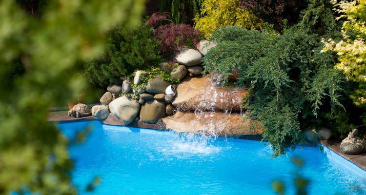 Cuánto cuesta una piscina natural