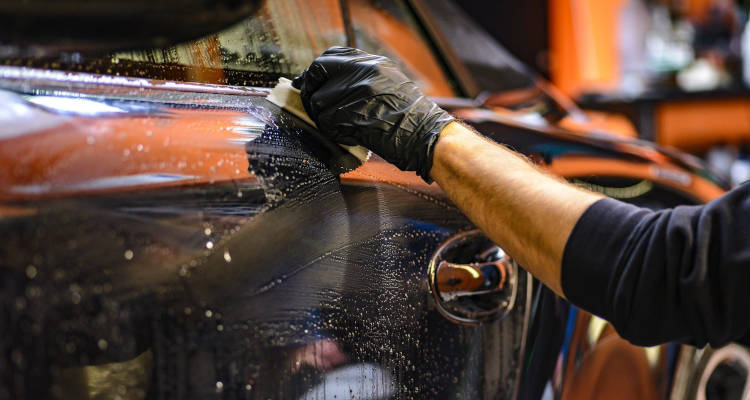 Cuánto cuesta la limpieza de coches