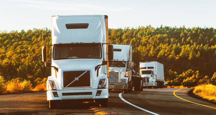 Cómo facturar un servicio de transporte de mercancías