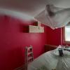 Antes pared de esmalte roja