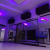 Reforma de oficina en academia de baile.